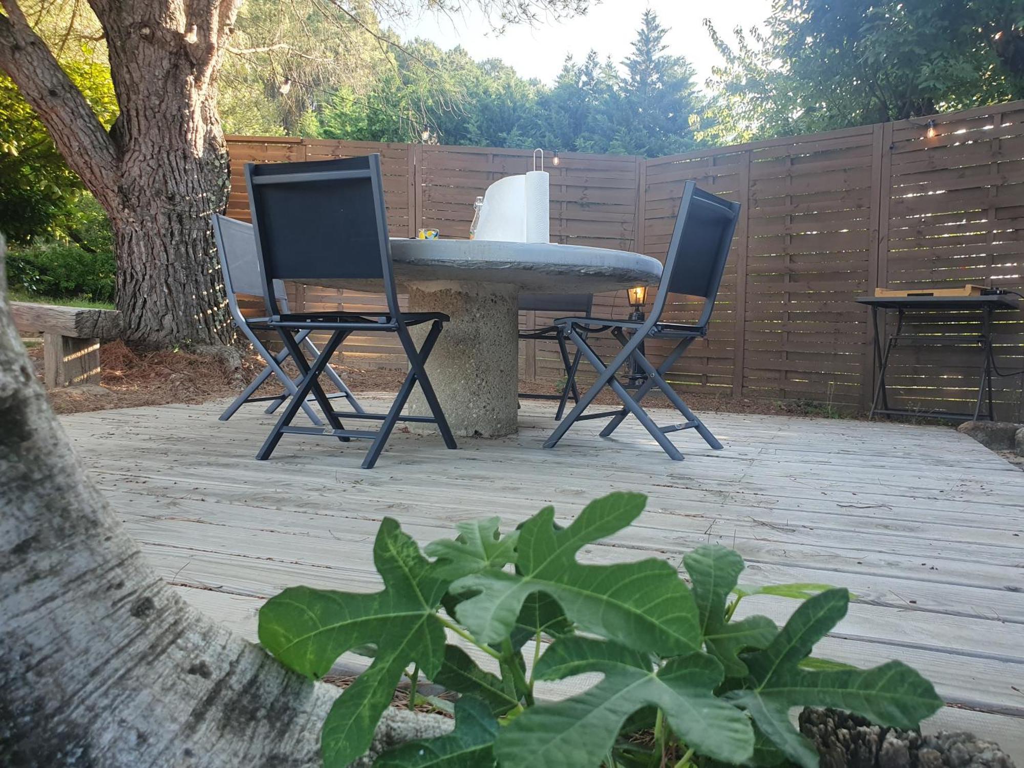 Villa La Magnanerie du Castanet à Banne Extérieur photo